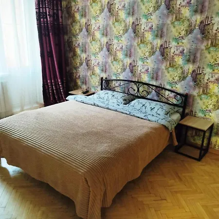 ул вышгородская на площади шевченко - Vyshgorodska Street